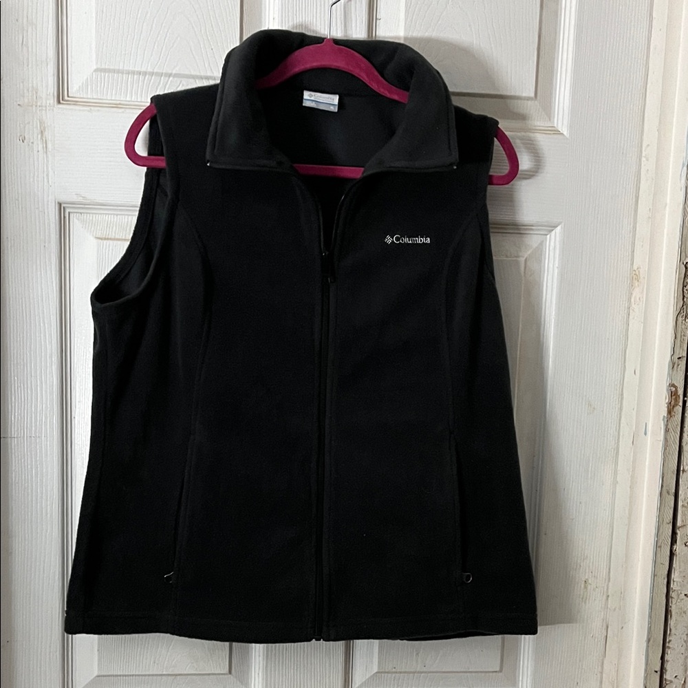Columbia Black Sleeveless Fleece Jacket